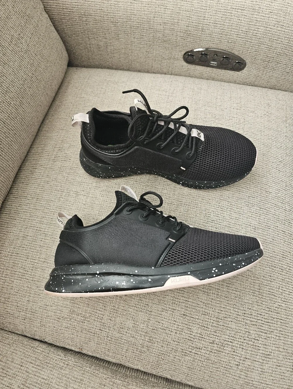 KURU ATOM Sneakers Size 9.5